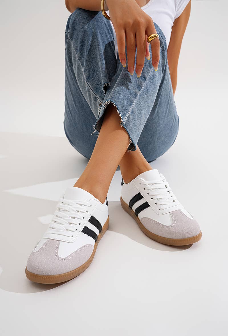 Women Retro Casual Sneakers