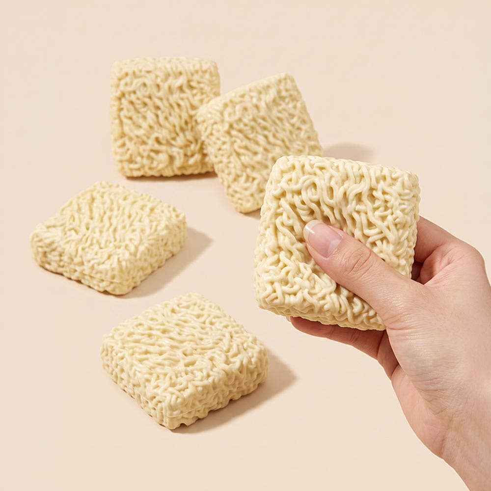 Crunchy Noodle Squishy