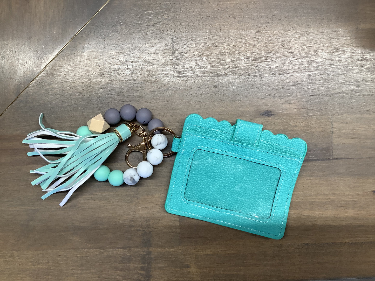 BEADED BRACELET KEYCHAIN CARD
HOLDER WALLET