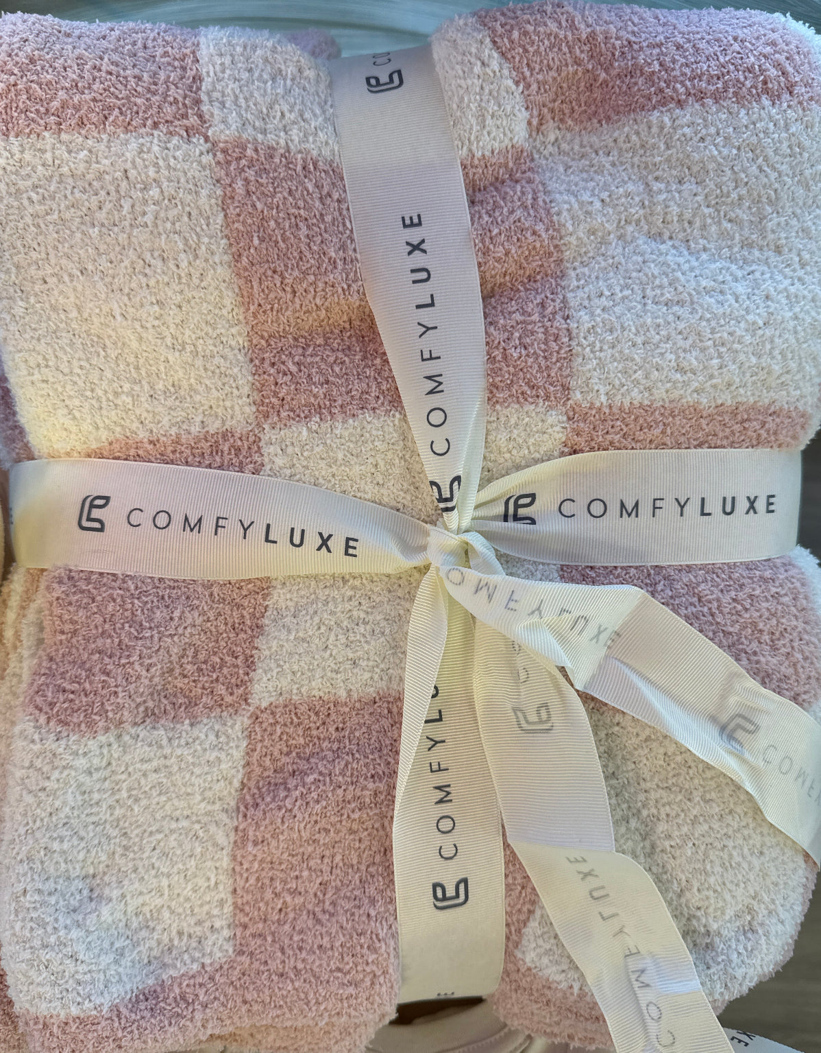 ComfyLuxe Cozy Blankets