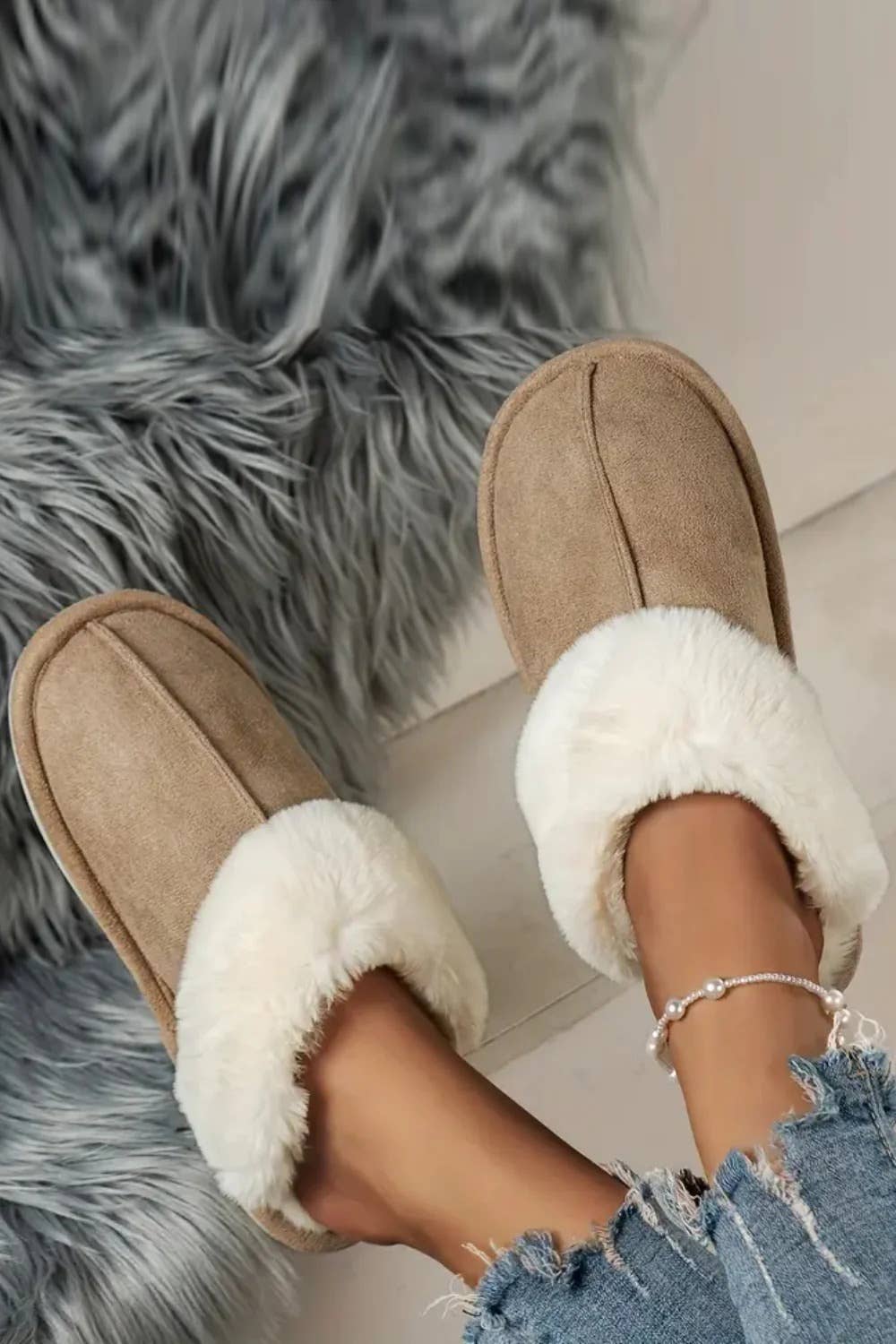 WOMENS WARM SUEDE SLIPPERS