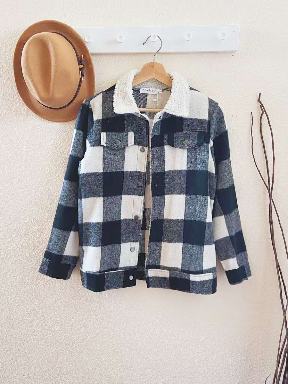 Button pocket design long sleeve plaid teddy coat