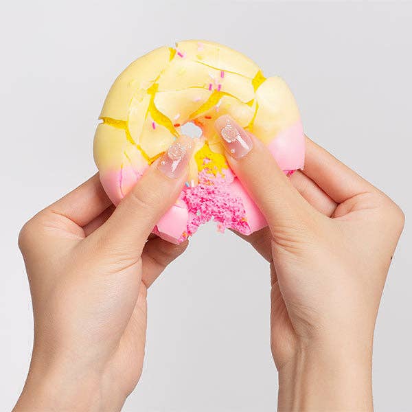 Wax Squishies® Donut Wax Crackle Fidget Clay